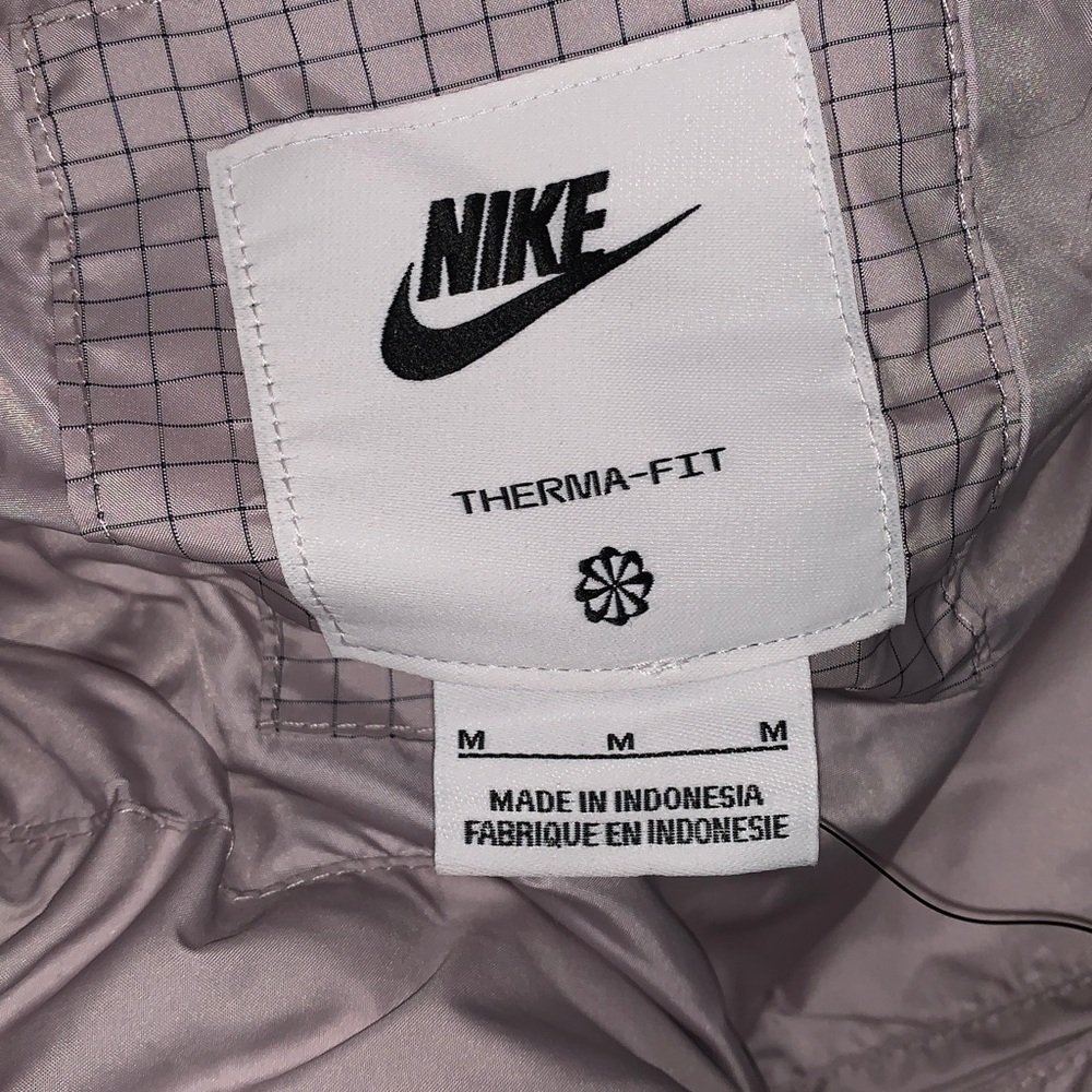 NIKE WOMENS SPORTSWEAR WINDPUFFER TERMA FIT LOOSE LONGER PUFFER VEST Medium - Picture 8 of 12